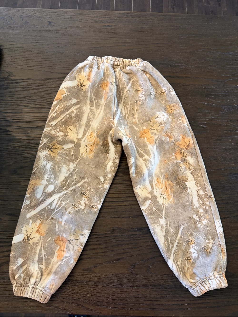 Kids Neutral Camo Hooded Sweatshirt & Jogger Set - Picture 4 of 7
